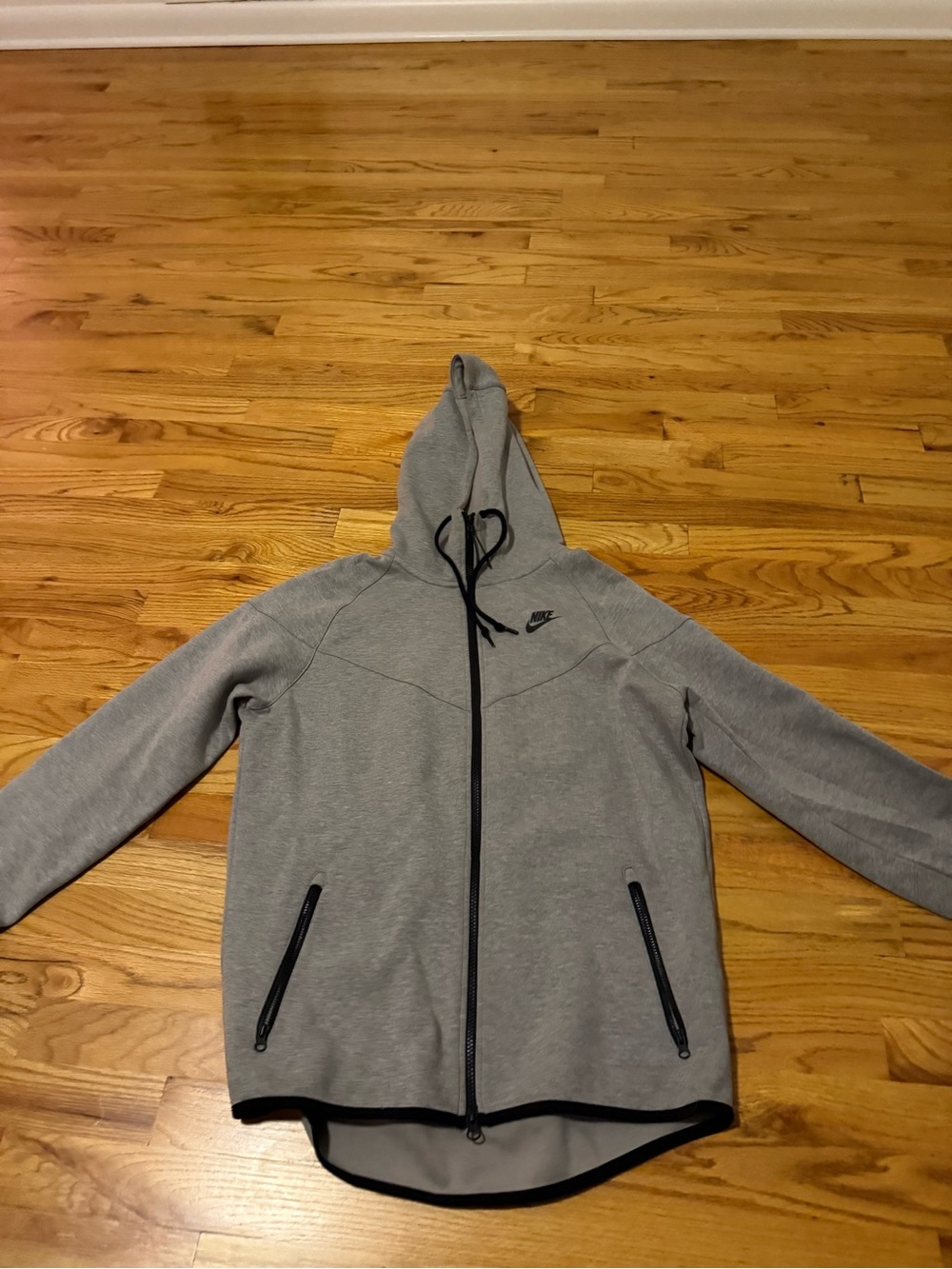 Nike Tech Men's Gray Full-Zip Hoodie